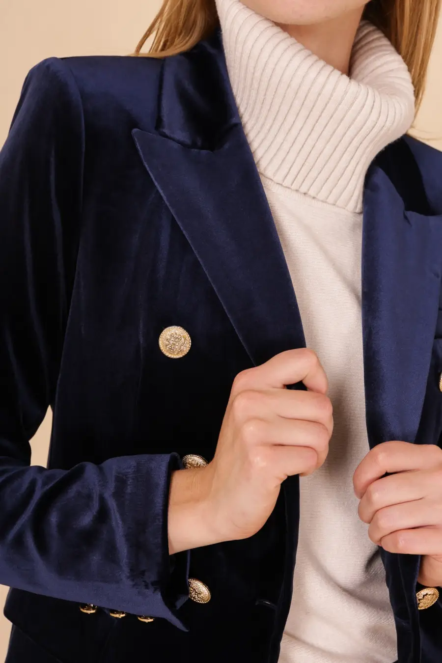 Double-breasted velvet blazer jacket - Image 11